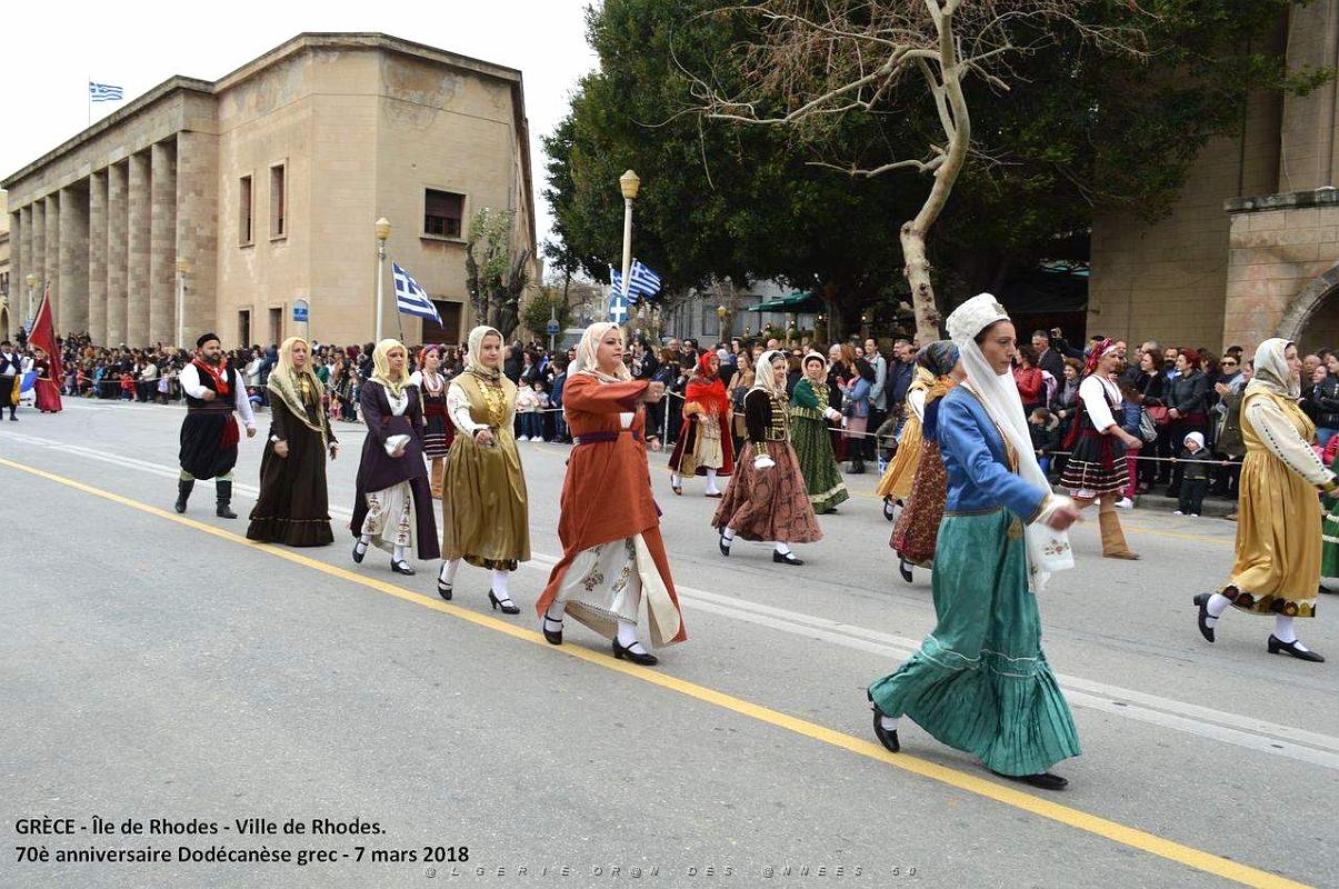 077- Rhodes- Defile Dodecanese grec.JPG